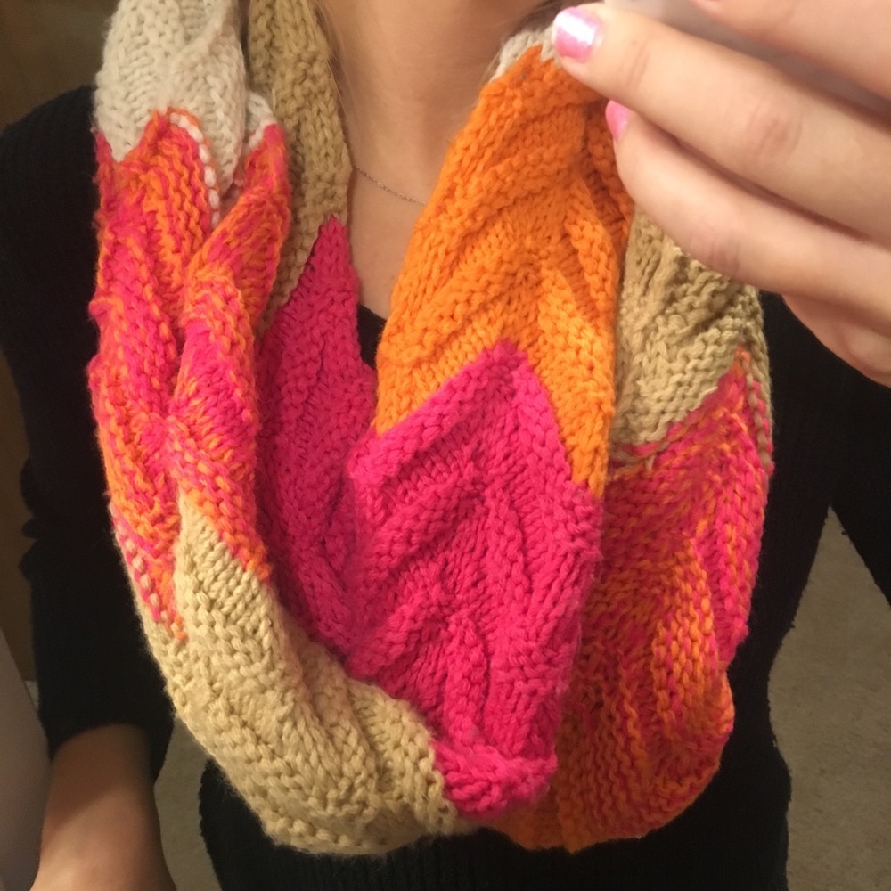 Infinity scarf